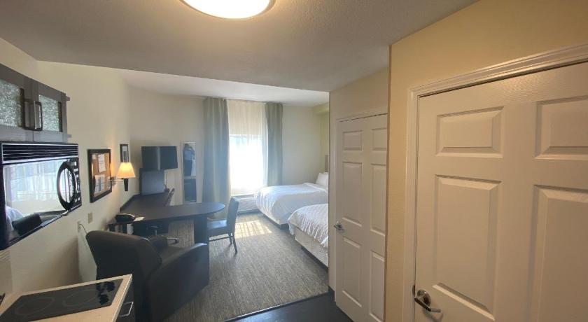 Candlewood Suites Hattiesburg