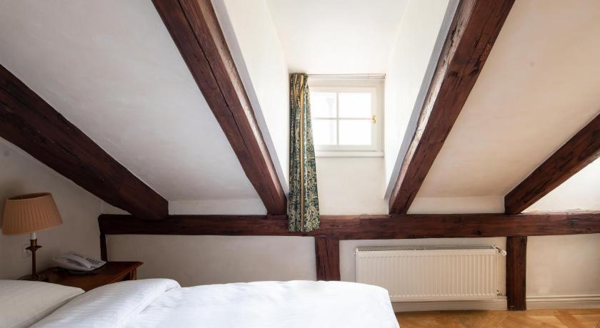 Image of Two-Bedroom Suite 9