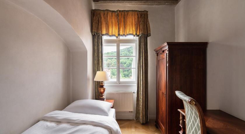Image of Suite with Balcony 4