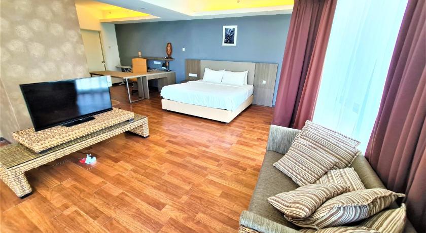 Image of Executive Deluxe Double Room 5