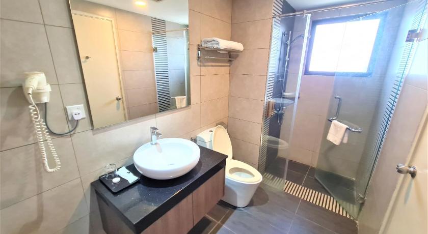 Image of Executive Deluxe Double Room 8
