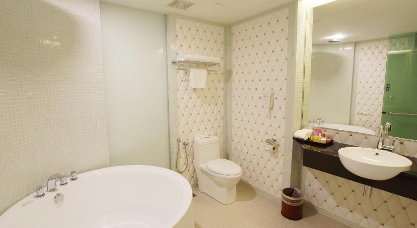 Image of Premier Room 12