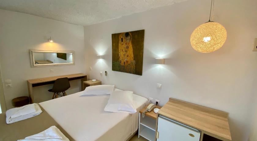 Maria Elena - Suite Home photo