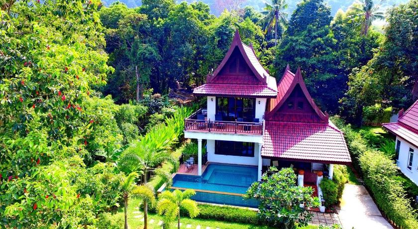 Family Seaview Villa with Pool 6Bedrooms — Hotel in Koh Chang