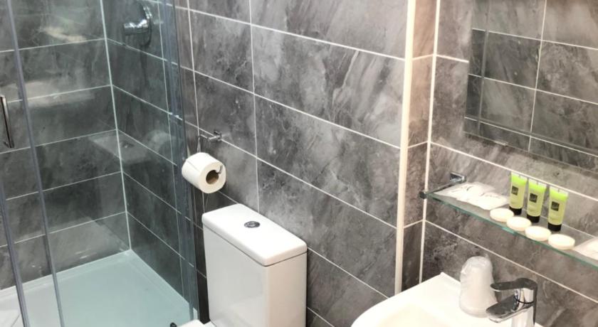 Image of Triple Room 13