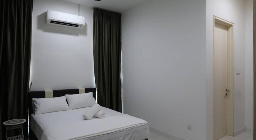 Kota Seriemas Nilai Vacation Home photo