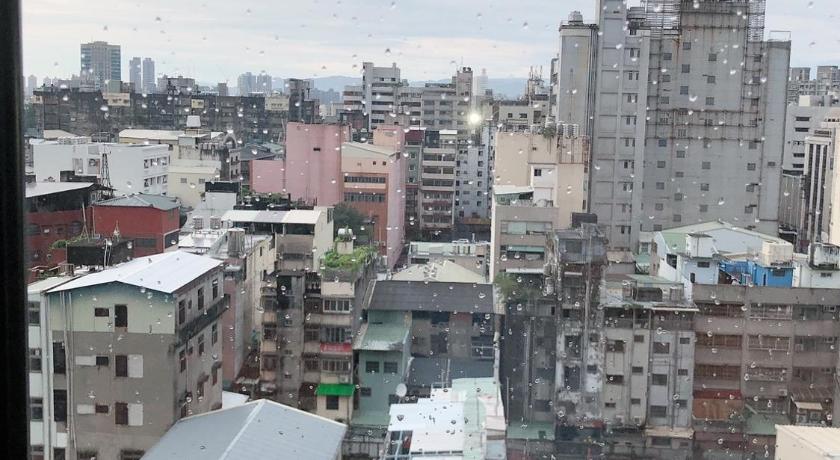 Hotel East Taichung - image 42