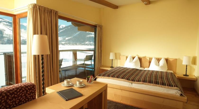 Image of Superior Double Room 0