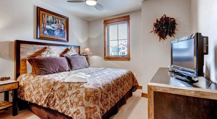 Image of Two-Bedroom Apartment 12