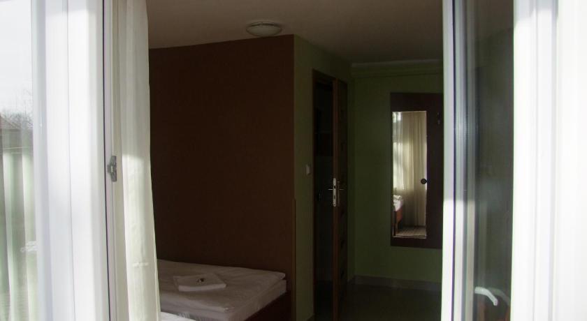 Zdjęcie: Pokój dwuosobowy z 1 lub 2 łóżkami i tarasem (Double or Twin Room with Terrace) 7