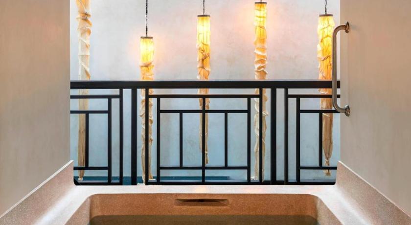 Image of Terrace Suite King 4