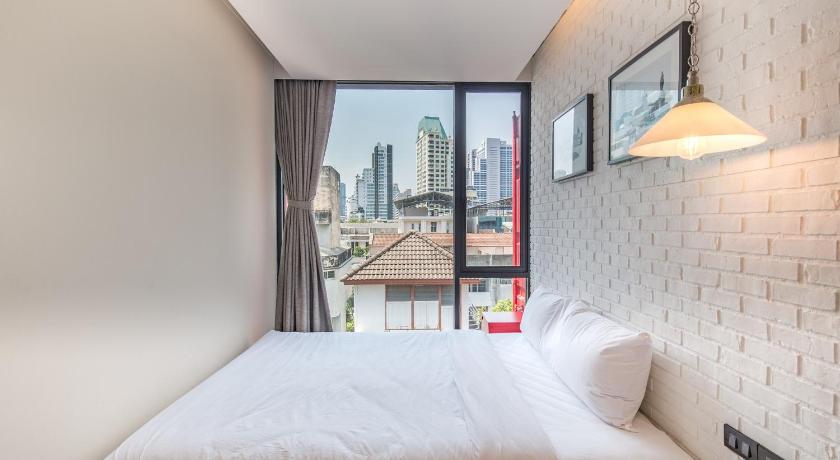 Sleep Box Hotel Sukhumvit 22