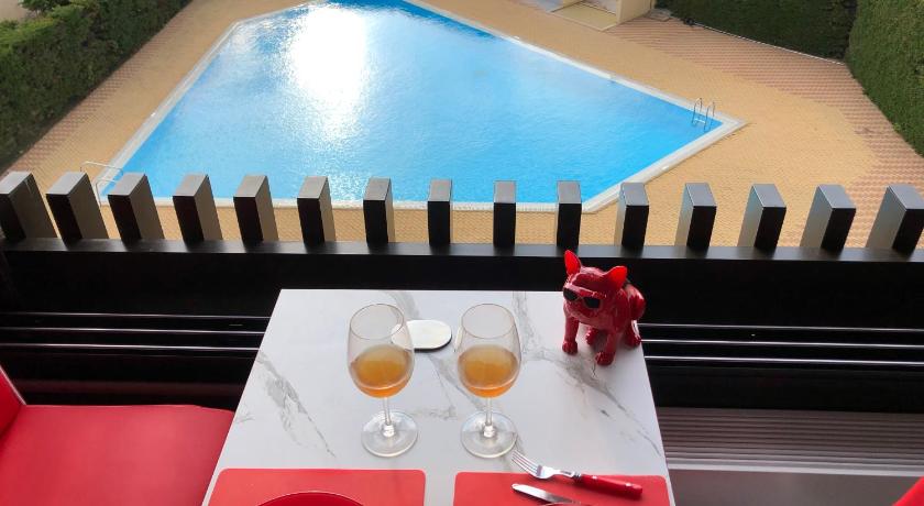 Village Naturiste-Rez de jardin ou 4ieme ascenseur PISCINE -Le Cap d'Agde - holidaysochicA photo