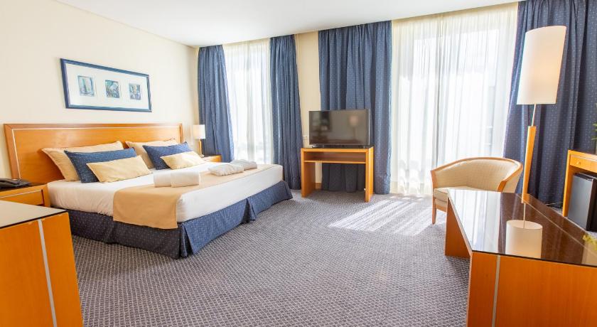 Ponta Delgada MS Vila Nova 3-Star Hotel view