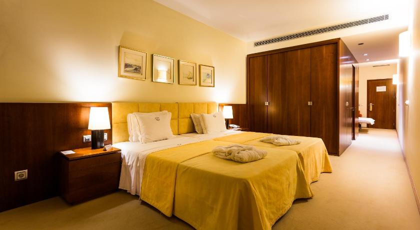 รูปของห้องพักสำหรับ 3 คน (Triple Room) 0