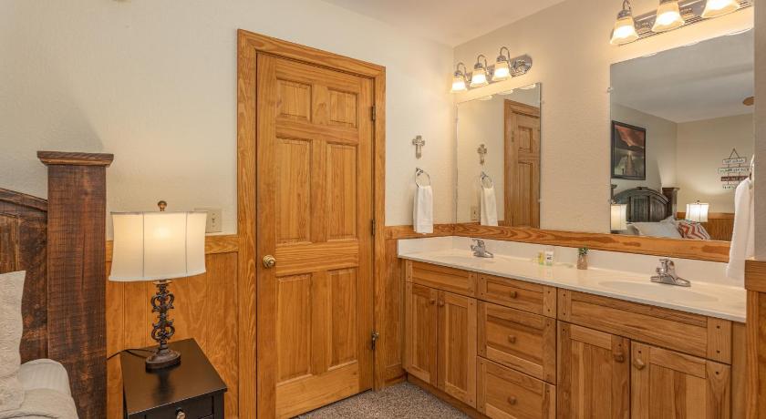 Image of Superior Chalet 24