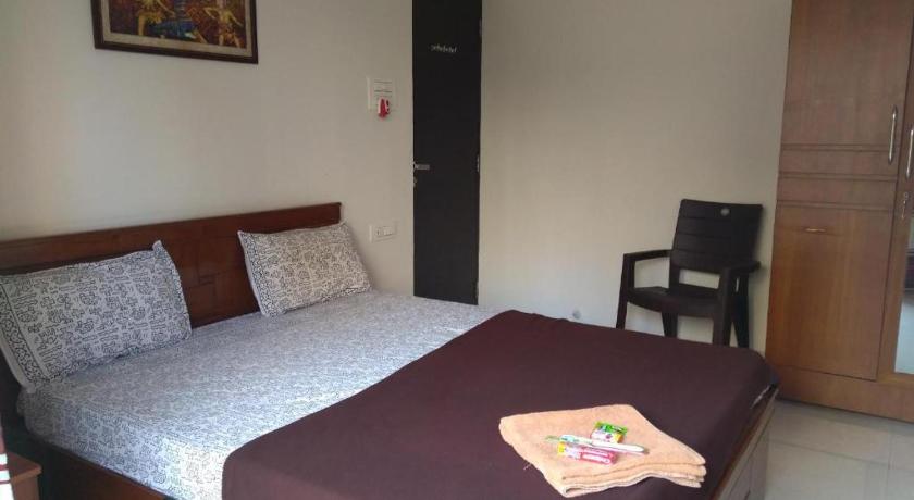 2 BHK Private Apartment Near Hiranandani Estate — Hotel in Mumbai