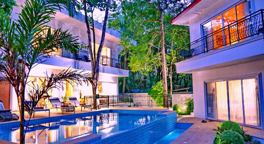 Ultimate Privacy 6 Bedroom Villa with Pool and Beautiful Sunrise Roof Terrace — Hotel in Koh Chang
