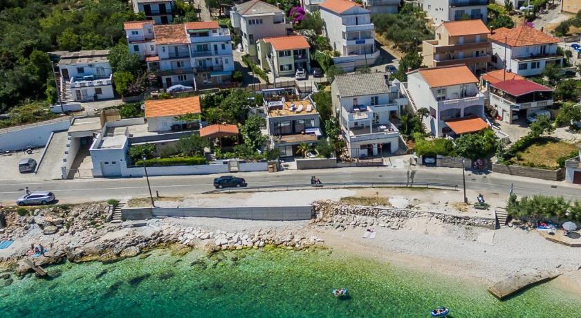 Villa Arbanessa with Heated Pool photo