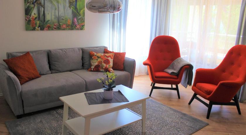 Apartment with parking garage — Hotel in Metzingen