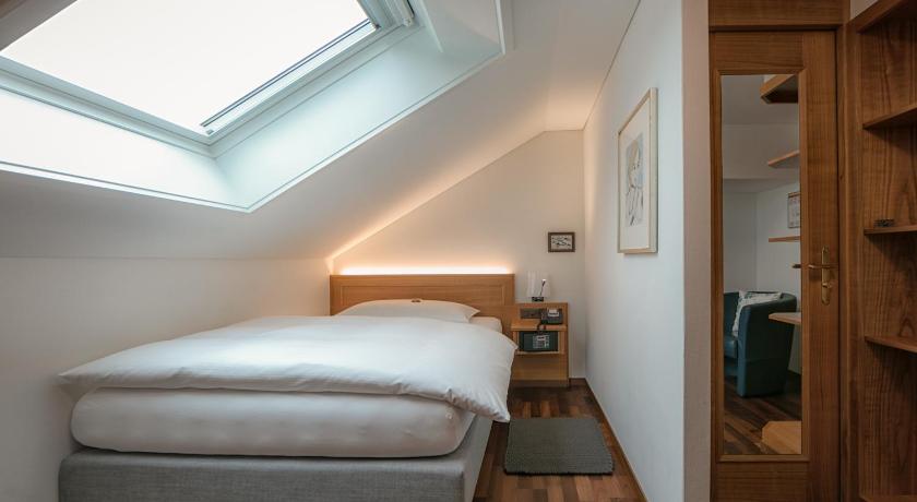 Hotel Lowen photo