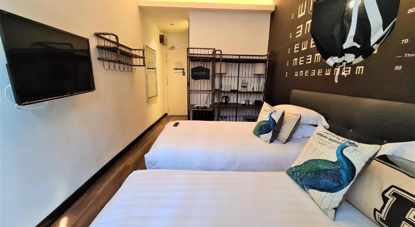 Image of Superior Twin Room 13