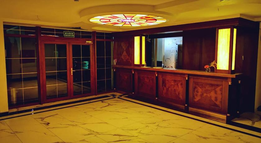 Hotel Holidays photo