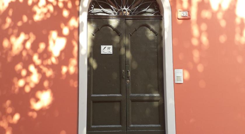 Rivaro Palace photo