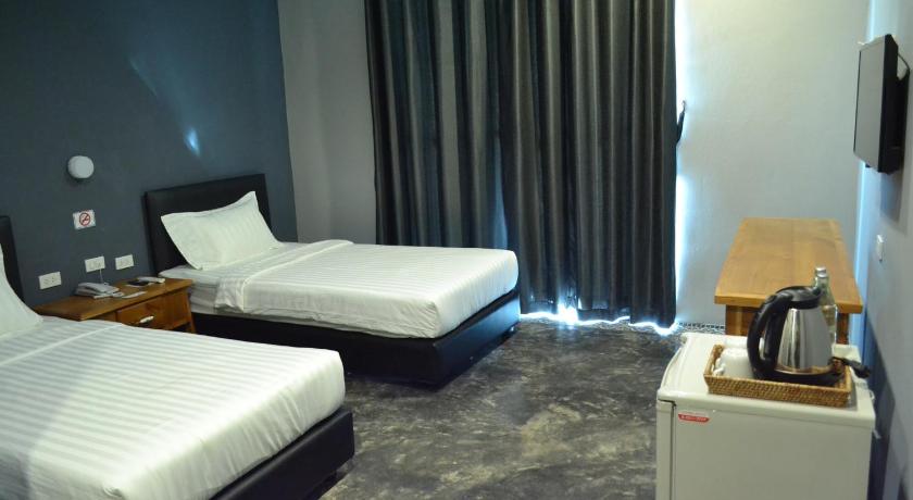 Image of Twin 9