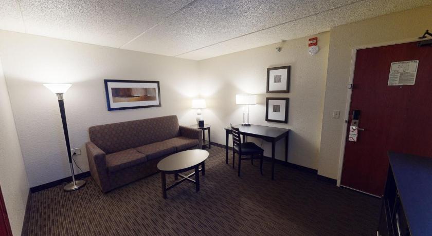 AmericInn by Wyndham Mounds View Minneapolis