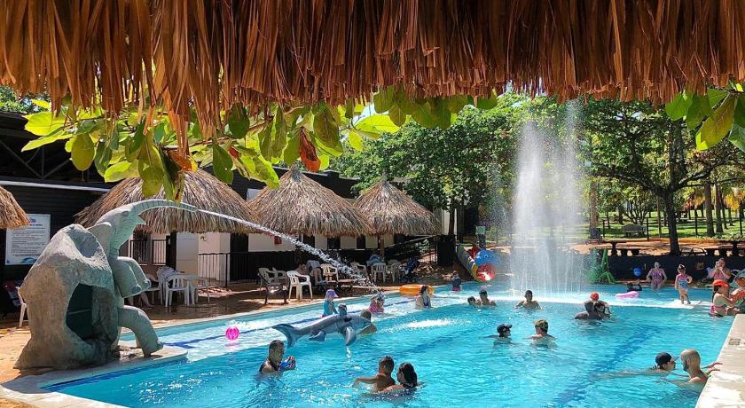 hotel campo verde puerto triunfo