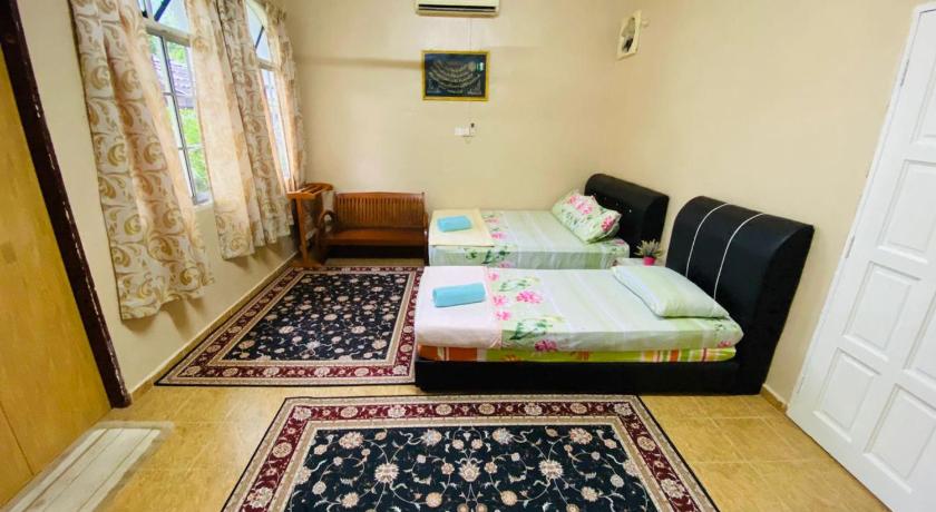 Nur Jannah Roomstay - Islam Only photo
