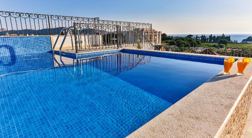De Lux Apartments Luka — Hotel in Bar
