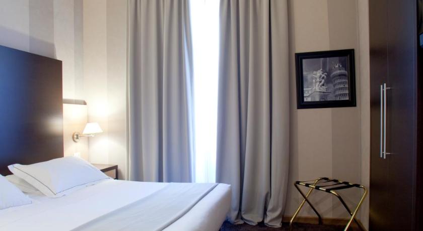 Image of Smart Room - Double Bed 1