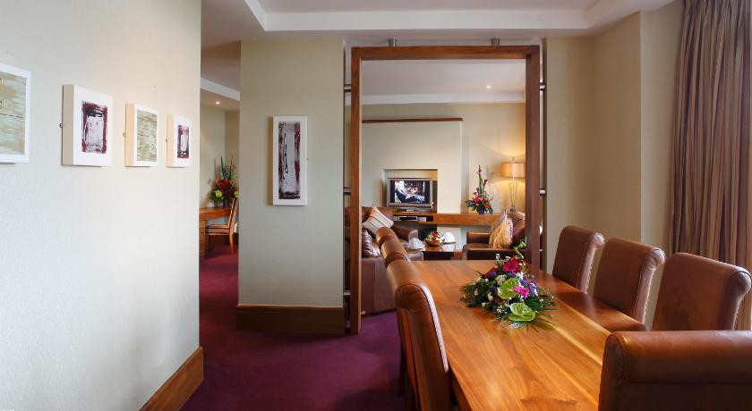 Tullamore Court Hotel