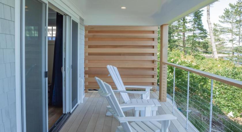 Balcony/terrace, Linekin Bay Resort in Boothbay Harbor (ME)