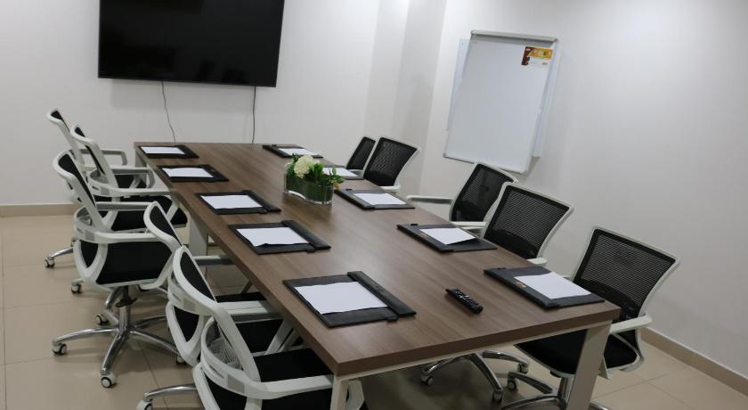 Best Western Plus Fursan Hotel image 42