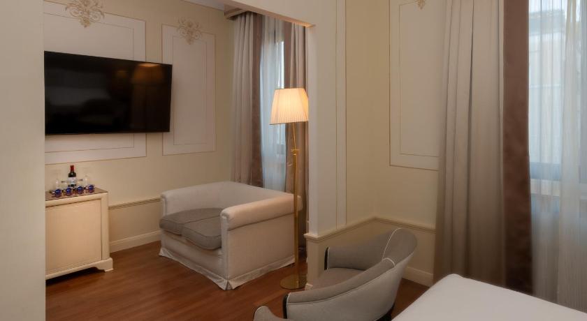 Image of Junior Suite 14