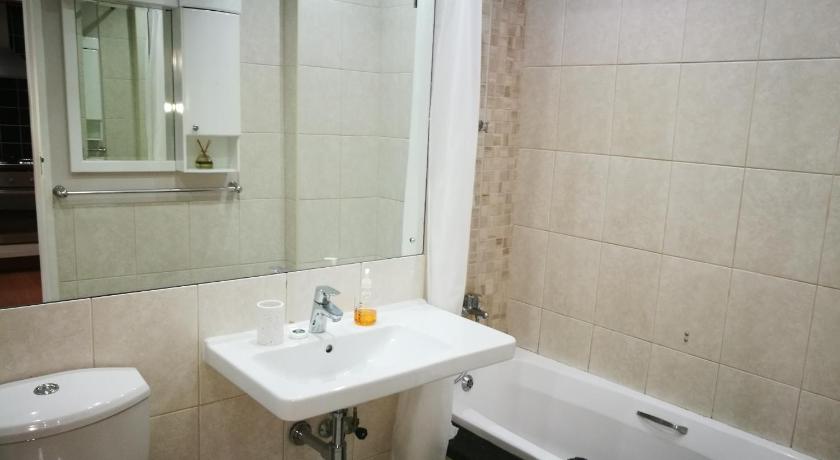 45 Lighthouse Mall Apartment photo