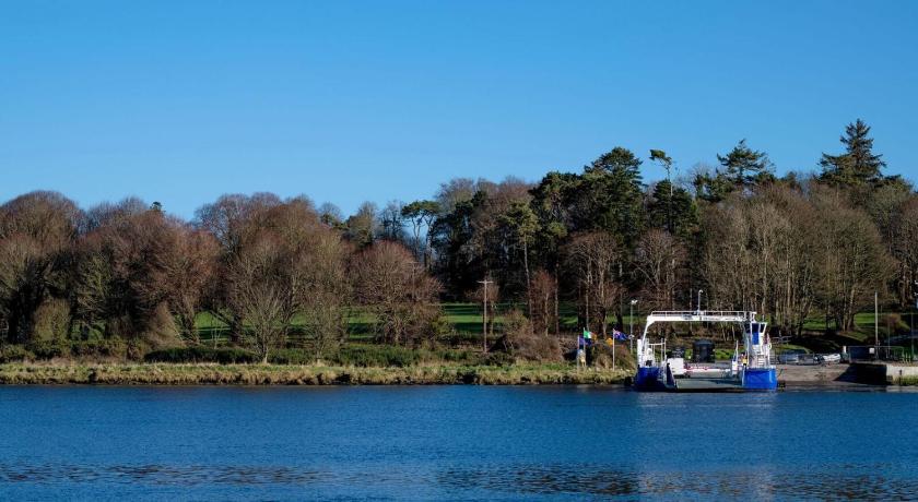 Waterford Castle Hotel & Golf Resort