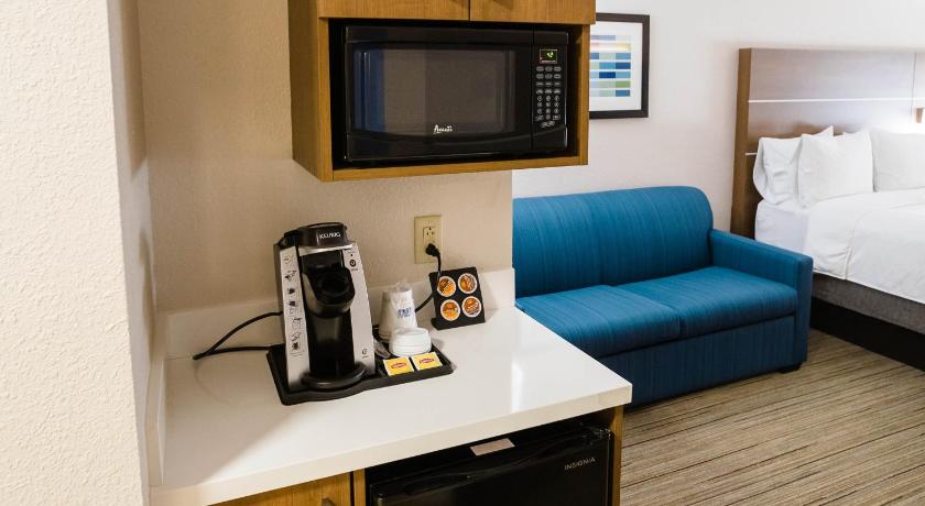 Holiday Inn Express Hotel & Suites Knoxville-Farragut