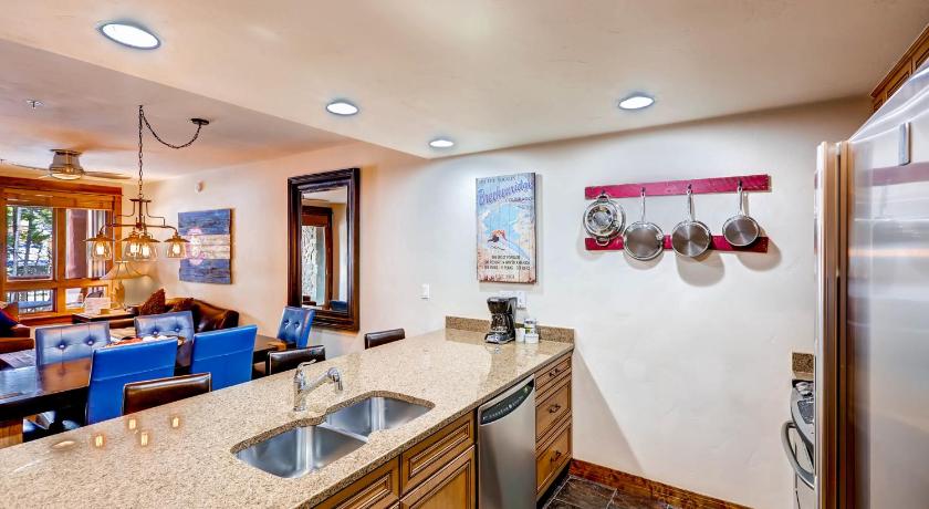 Image of Apartment 11