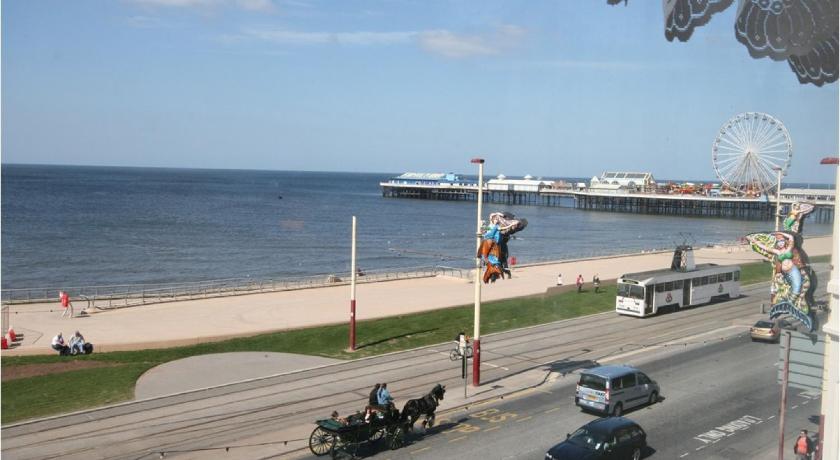 Family Room with Sea View, The Blenheim Mount Hotel in Blackpool