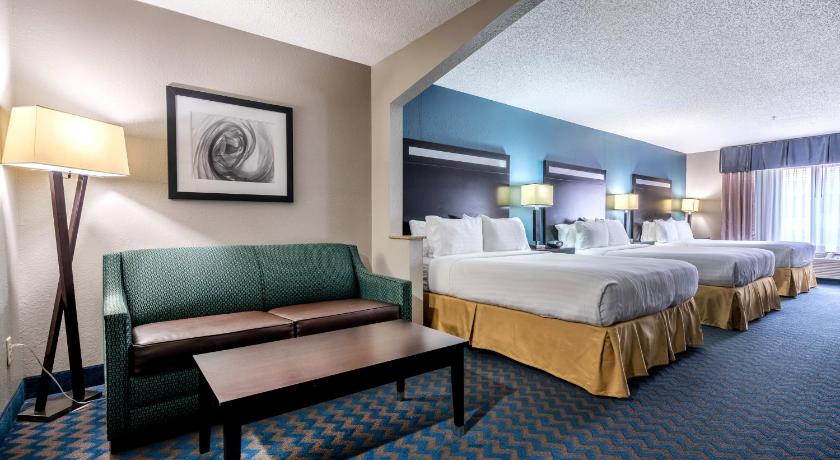 HOLIDAY INN EXPRESS & SUITES ROANOKE RAPIDS