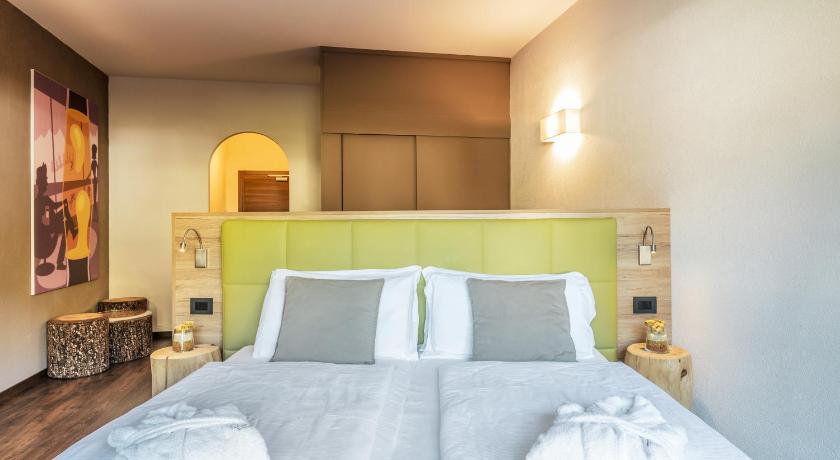 ポッツァ・ディ・ファッサ Residence Anda 4つ星 ホテル ロビー