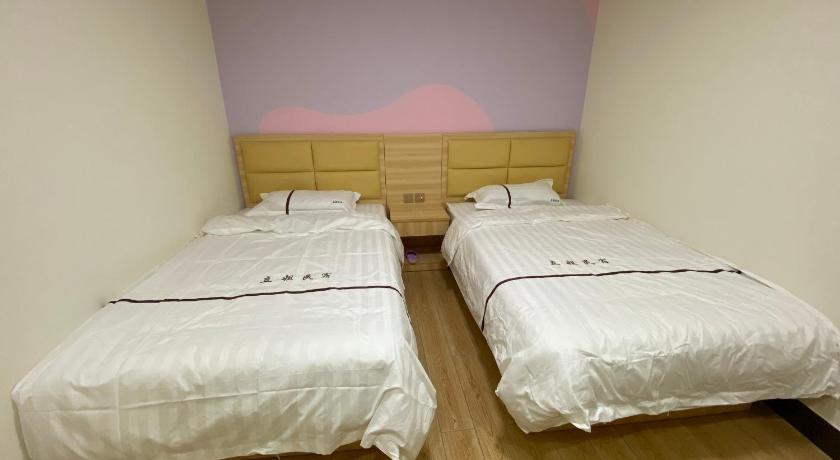 Image of Twin Room with Bathroom 0