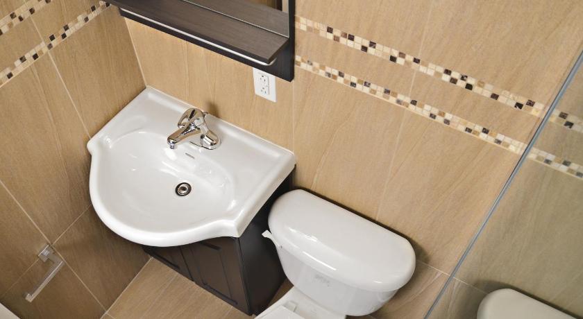 Image of Apartment-Deluxe-Ensuite with Shower-Street View 15