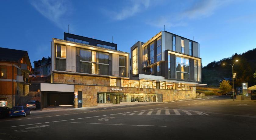 Grand Hotel Hradec — Hotel in Pec pod Snezkou