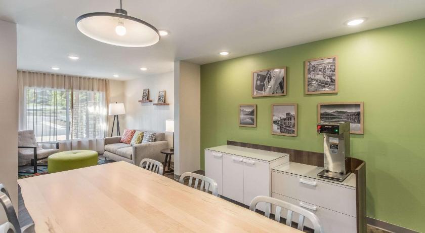 WoodSpring Suites Greenville Haywood Mall photo