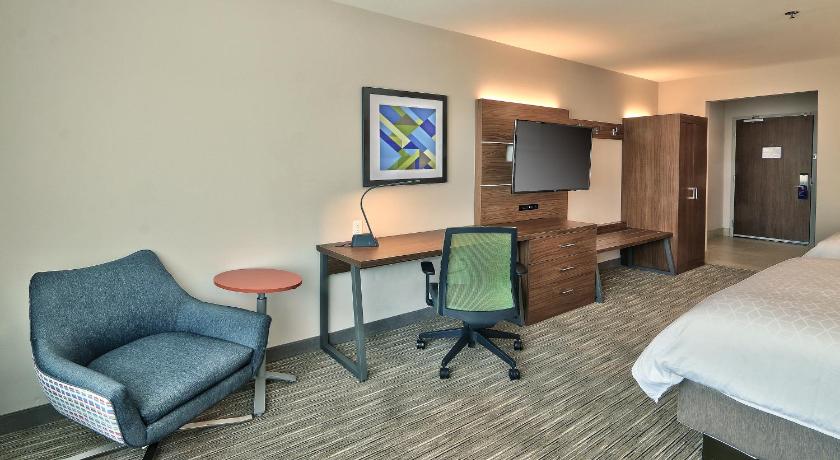 Holiday Inn Express And Suites Albuquerque East
